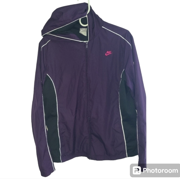 NIKE SPORTSWEAR XL dark purplewindbreaker jacket EUC‎ - Picture 1 of 9